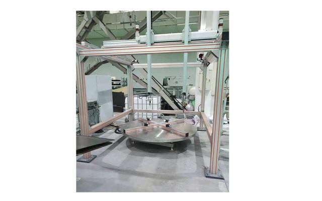 回转结构自动扫描成像检测